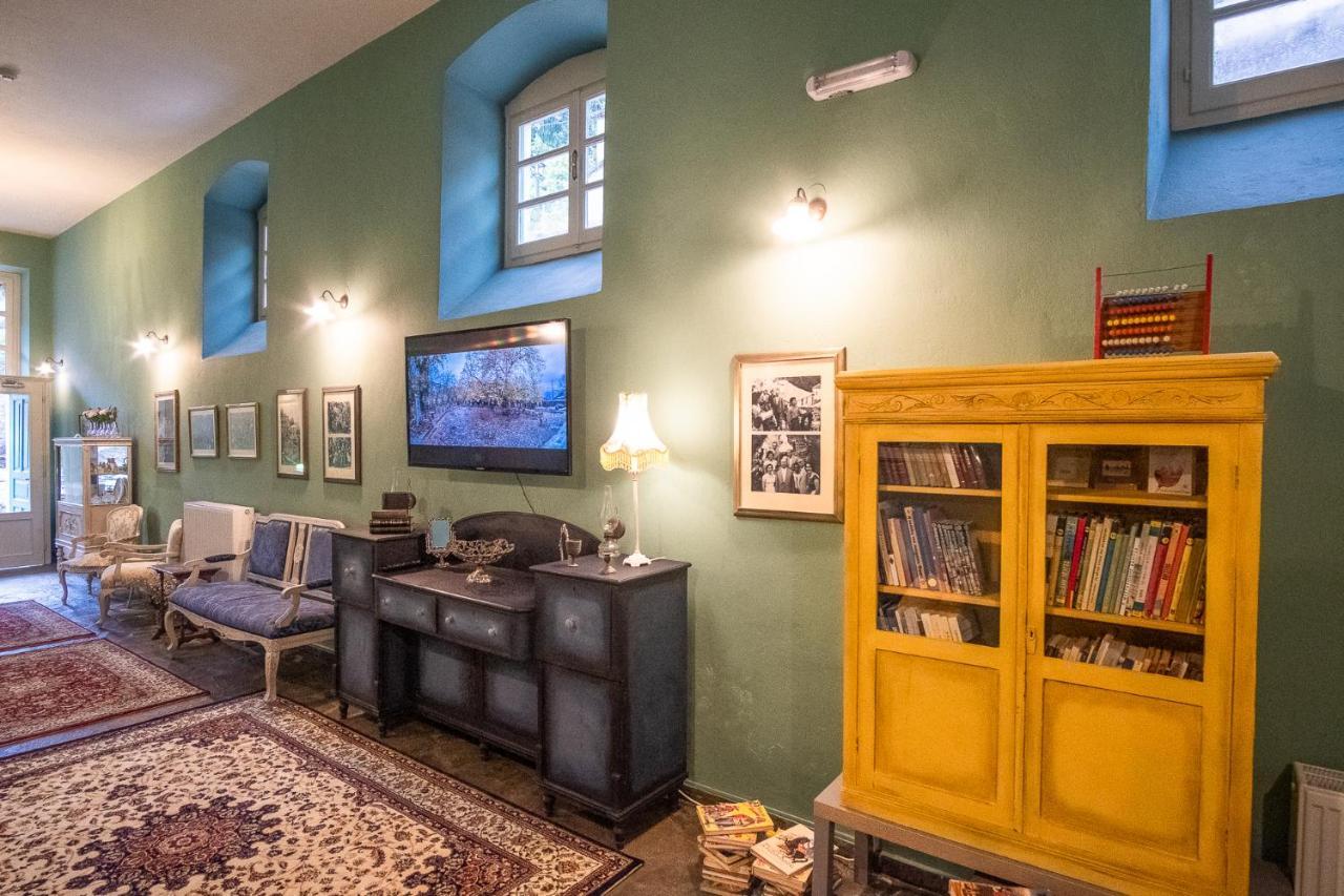 The Old School Boutique Hotel Sirako Ngoại thất bức ảnh