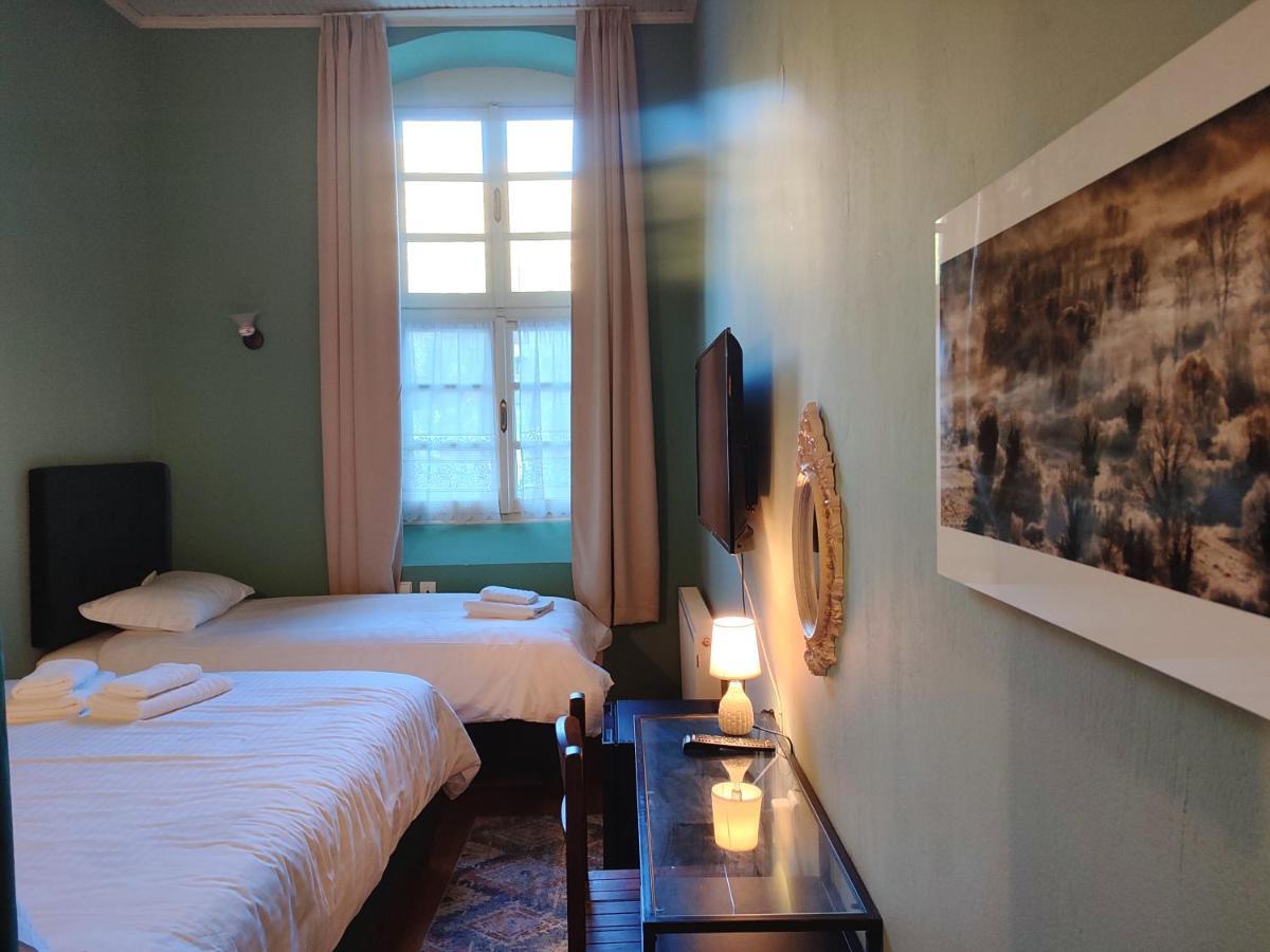The Old School Boutique Hotel Sirako Ngoại thất bức ảnh